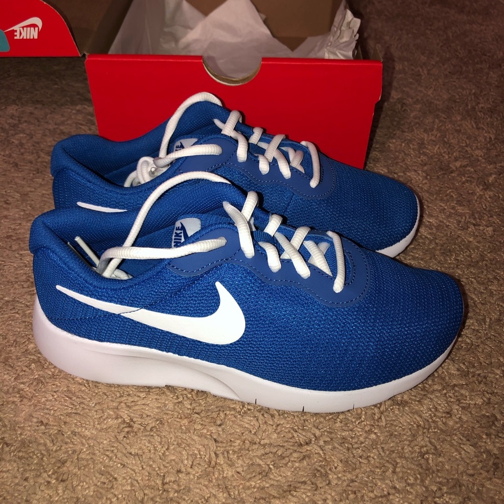Nike Tanjun (wide)